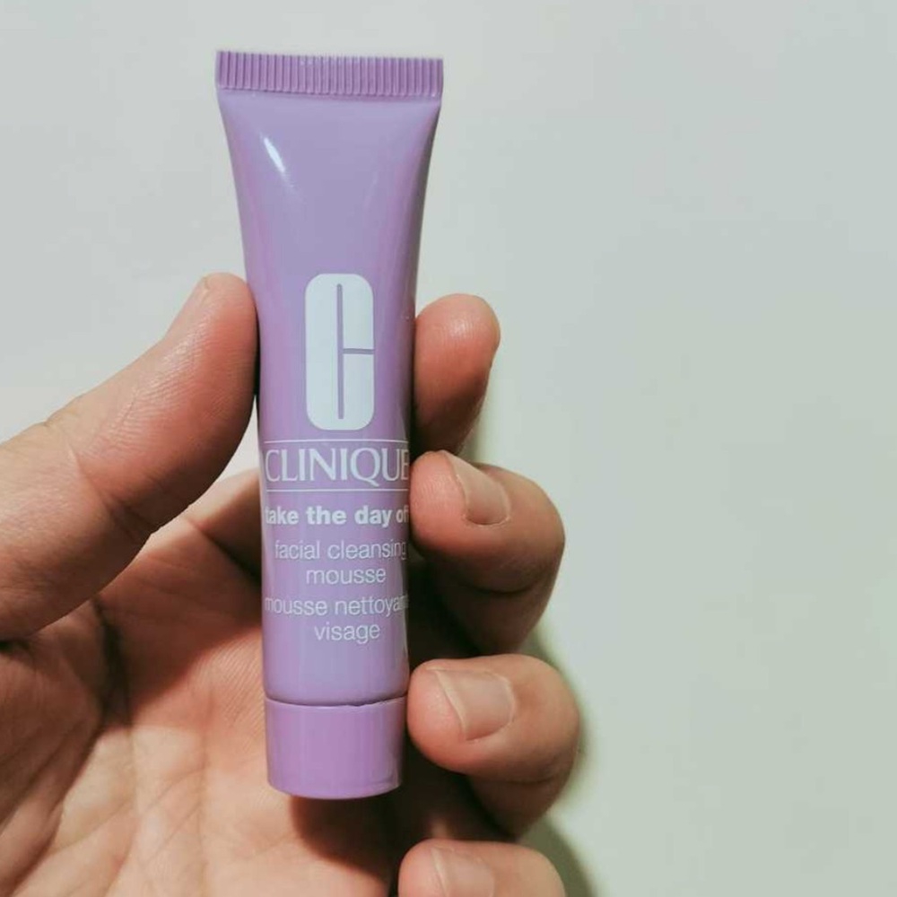 🌷BRAND NEW Clinique take the day away, facial cleansing mousse